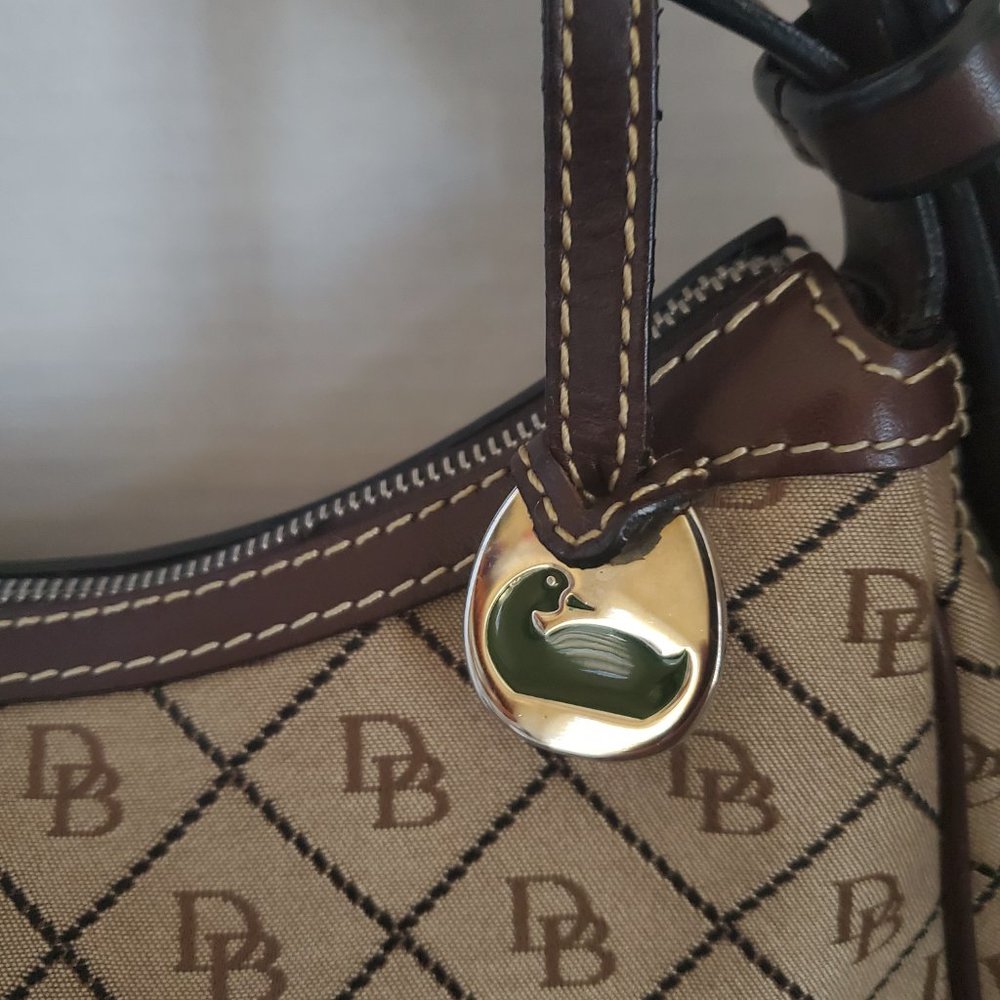 Dooney & Bourke Tan/Brown Signature Bag Like New! - Picture 3 of 10